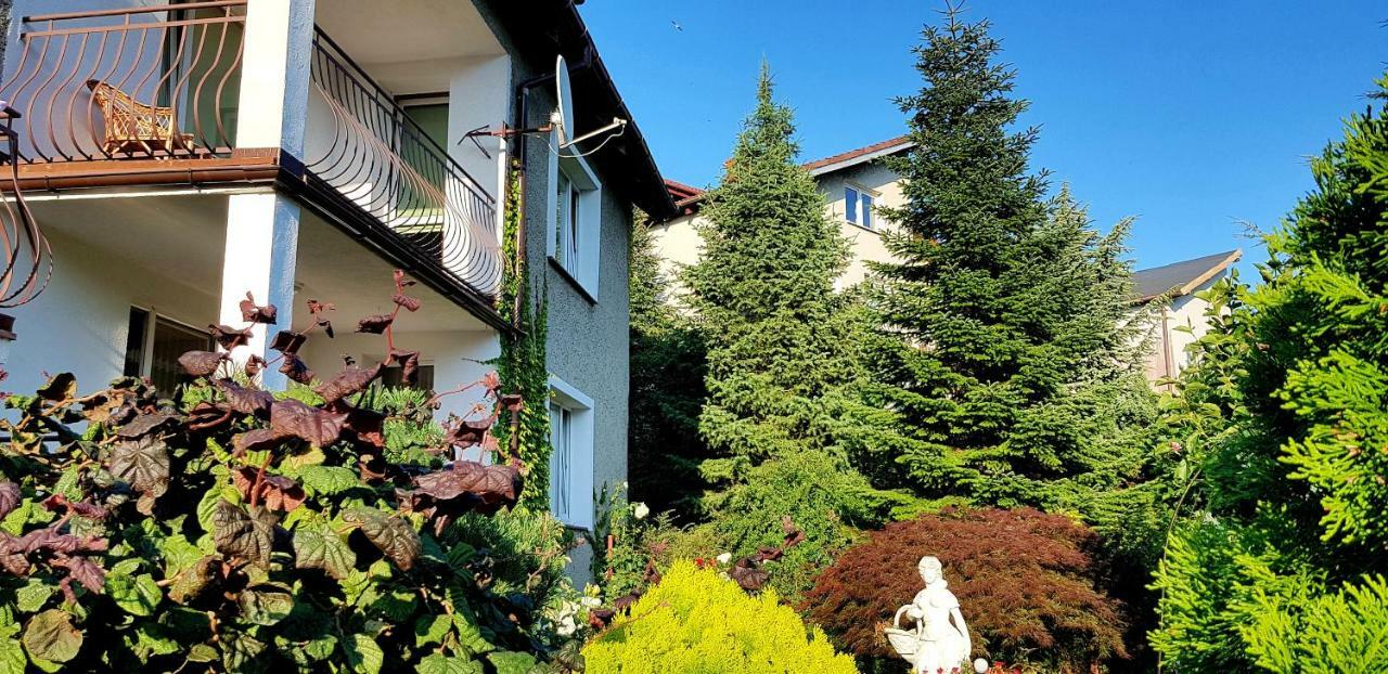 Pensjonat Nostalgia Kolobrzeg Exterior photo
